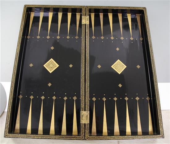 A Chinese export gilt-decorated lacquer chess / backgammon folding board, first half 19th century, height 7.3cm